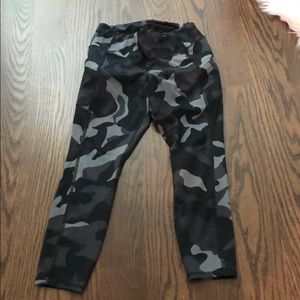 Camo leggings